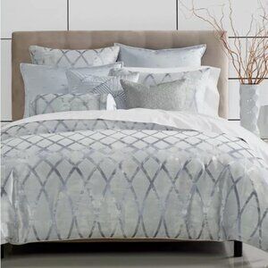 Hotel Collection Gray/Silver Full/Queen Comforter